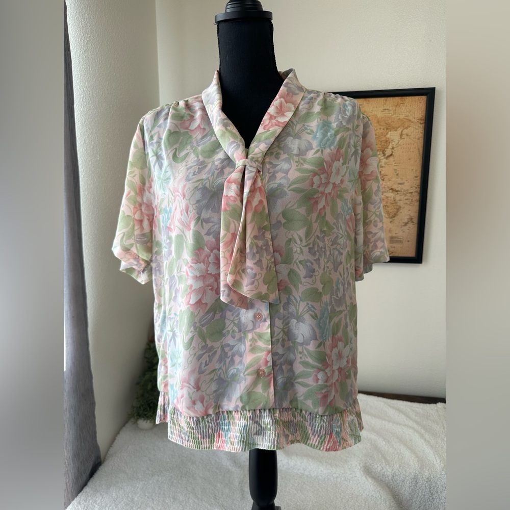 Alfred Dunner Vintage Pink Green Pastel Satin Tie Neck Blouse 16